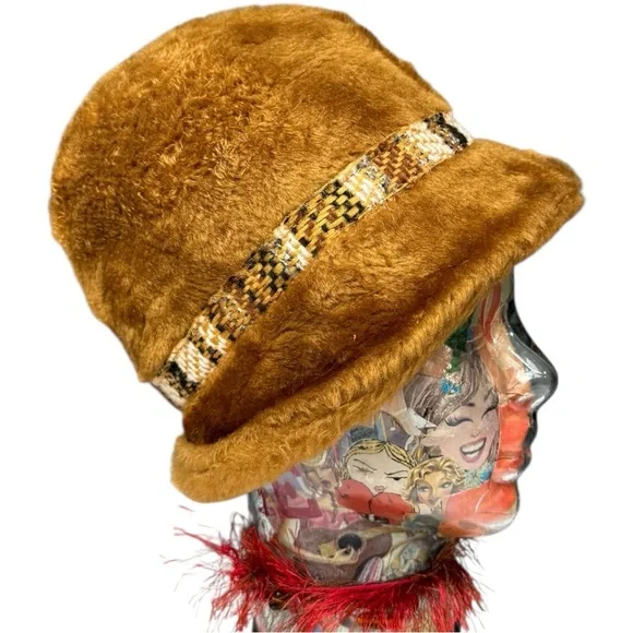 1960s Camel Faux Fur Bucket Hat Mod Union Made Medium Vintage Winter Hat - Picture 4 of 11